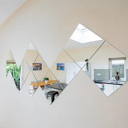 Holiday home Large Modern House, Sleeps 17 With Parking Galway